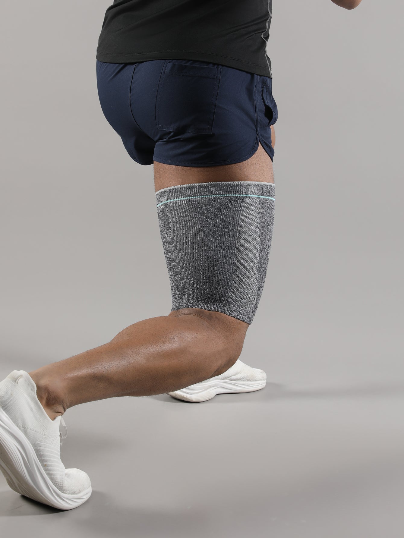 VBOSi 1 Pair Anti Slip Elastic Breathable Thigh Sleeve